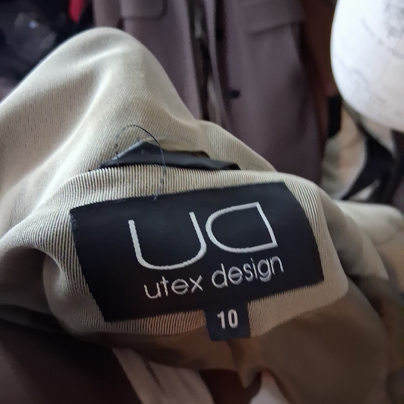 Utex Green Long Coat - Picture 5 of 10